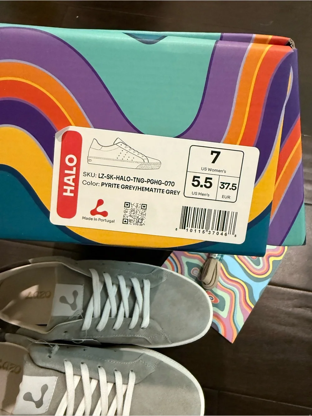 Women's Gray Suede Low-Top Sneakers with Mint Artistic Sole